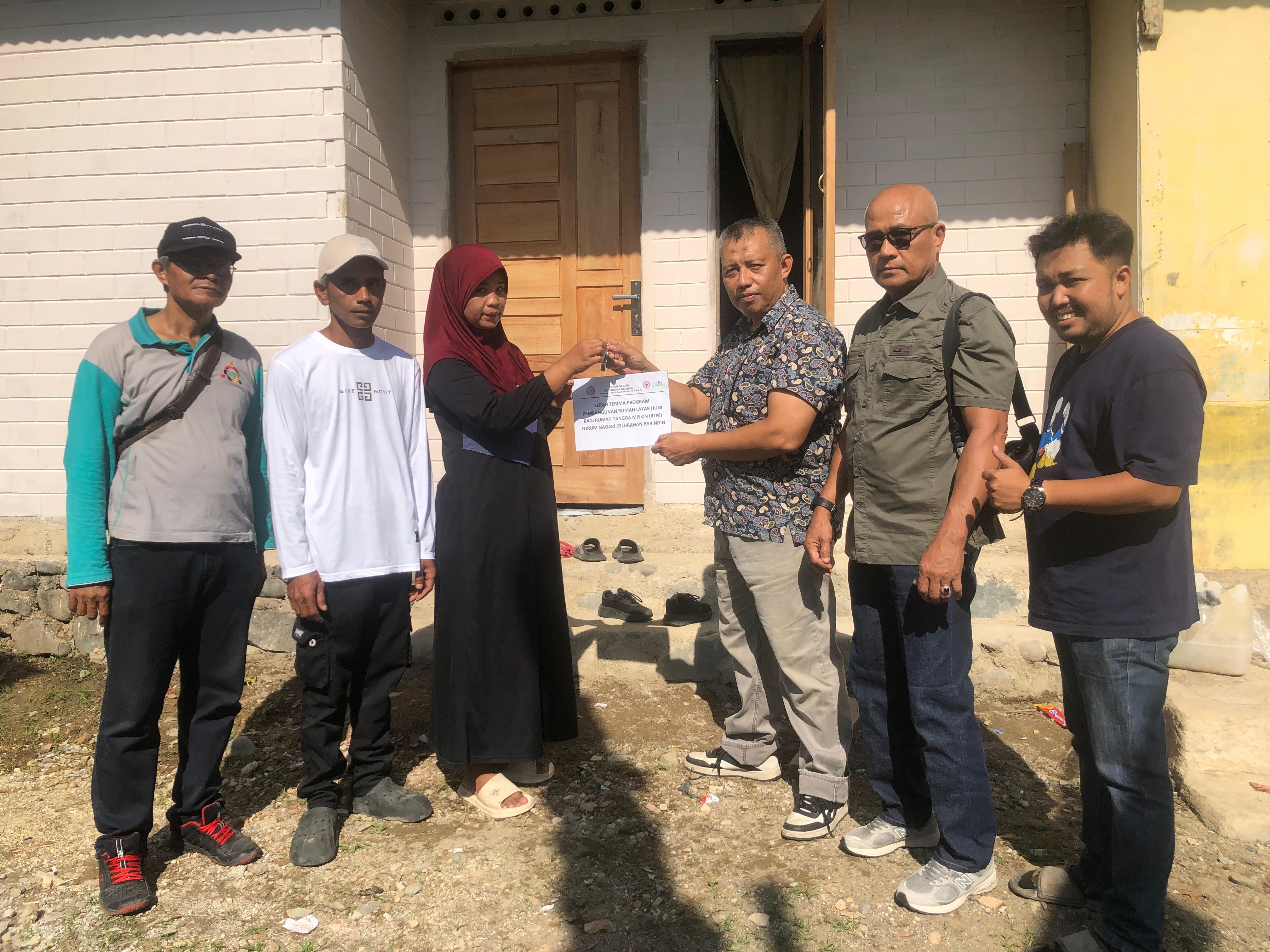 Keluarga Destimar Miliki Hunian Baru Berkat PT Semen Padang